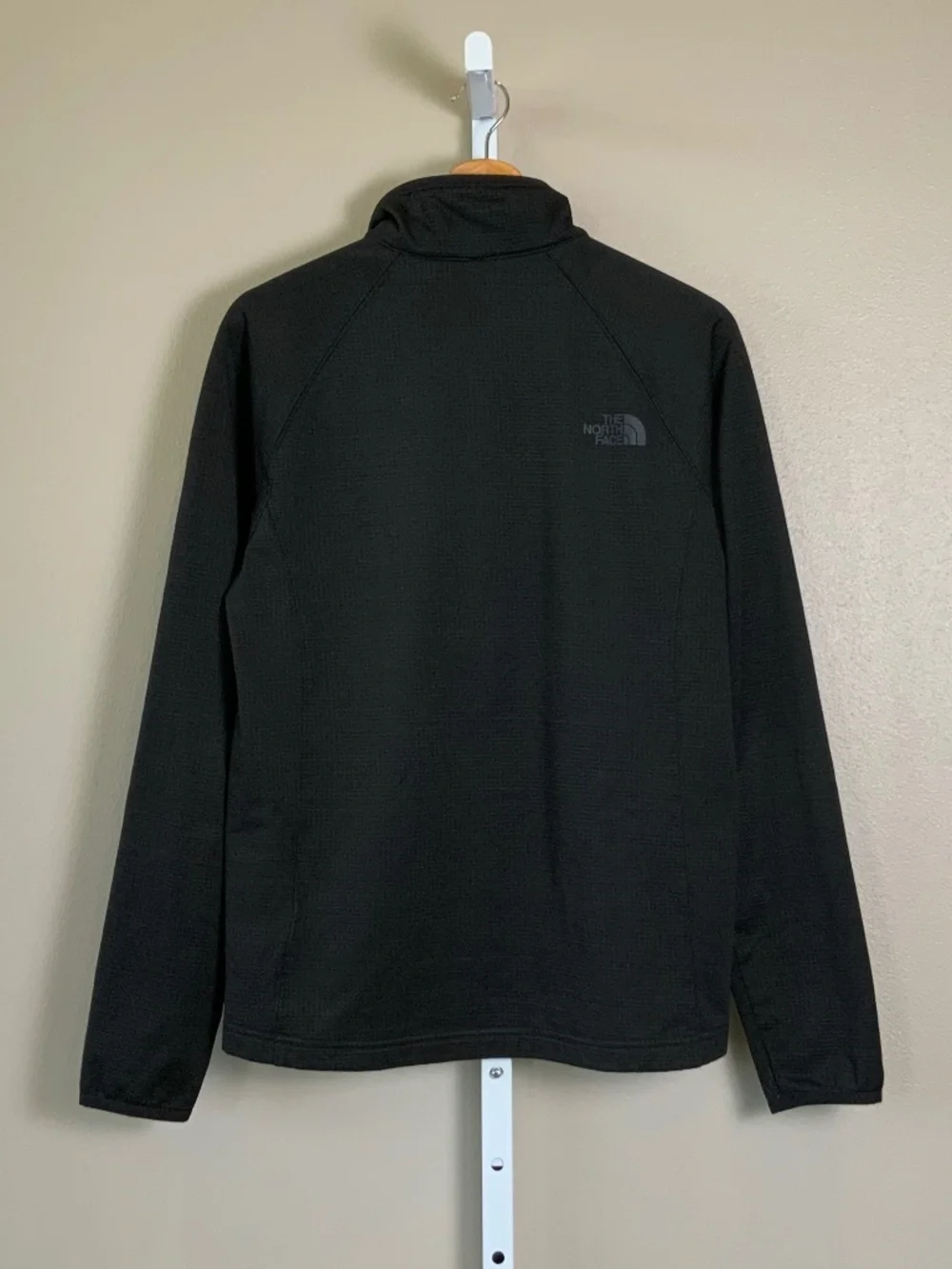 The North Face Hal Zip Textured Long Sleeve Performance Pullover